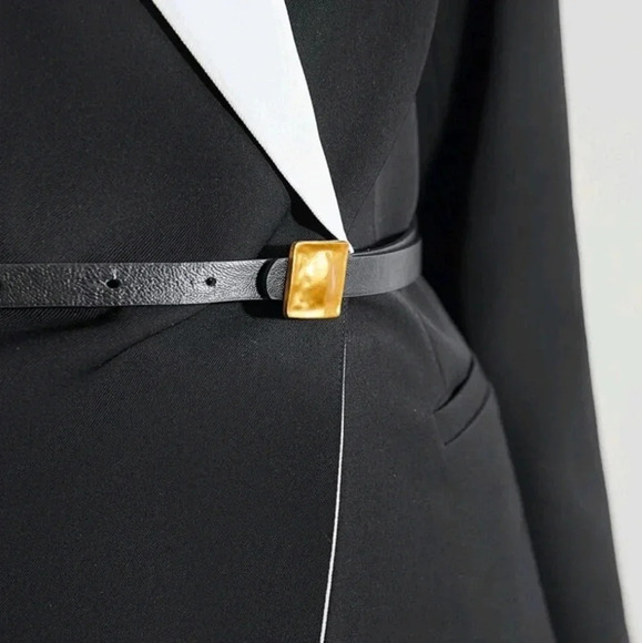PREMIUM TWO TONE WRAP BELTED BLAZER - Picture 3 of 9